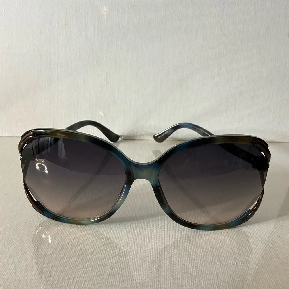 Source Unknown Gradient Sunglasses in Blue and Black